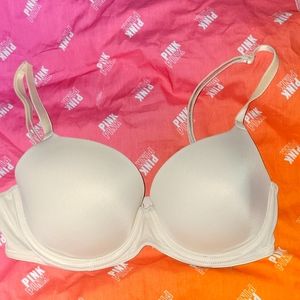 VS Pink Wear Everywhere Lightly Lined Bra